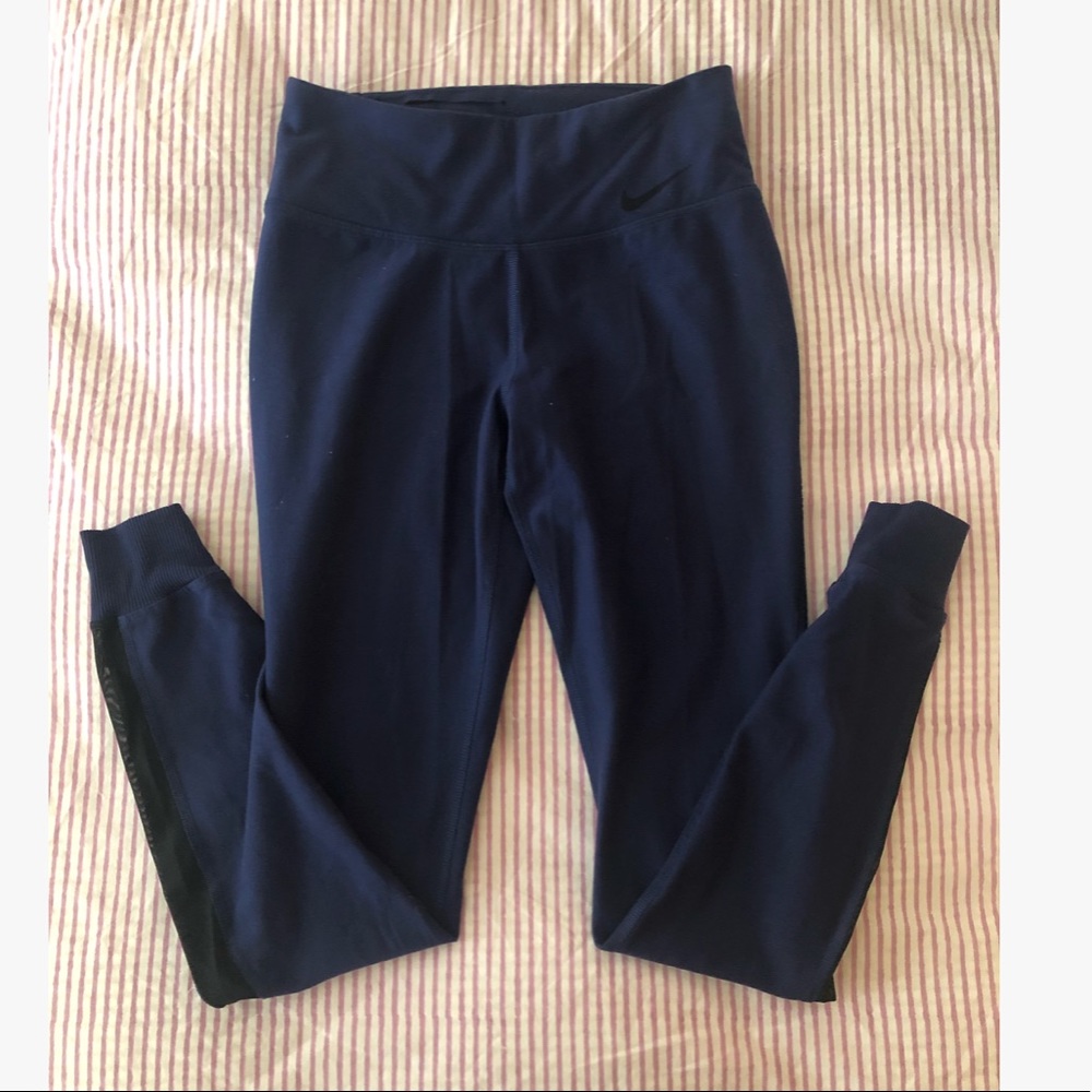Navy blue Nike leggings